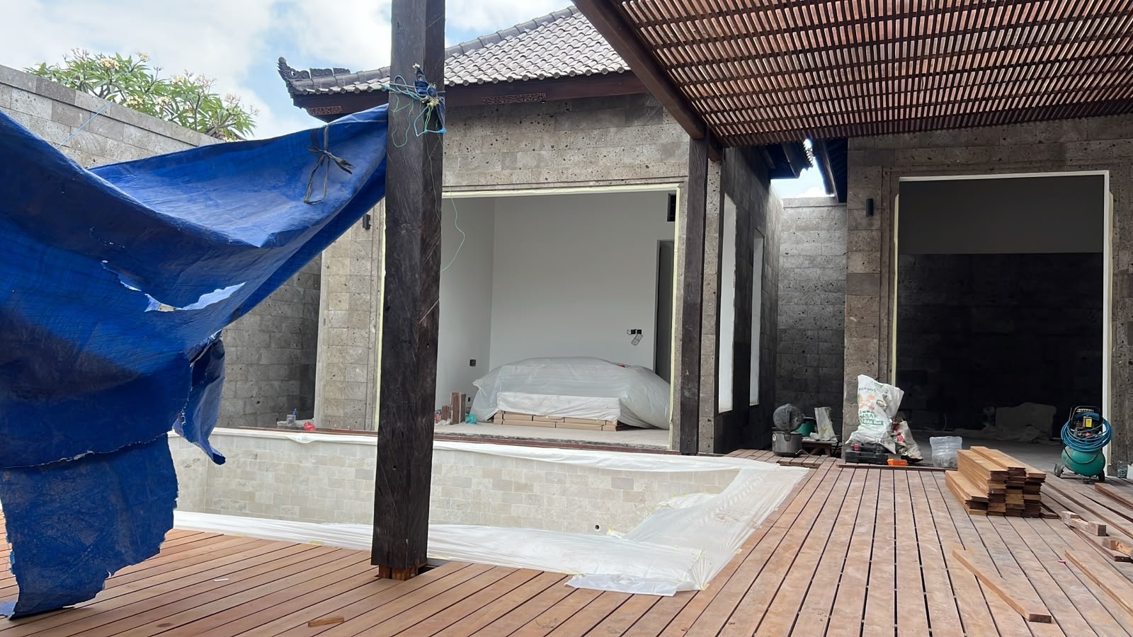 Borongan Pemasangan Dinding Kolam